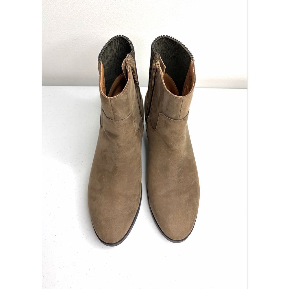 Vionic Shantelle Waterproof Western Boots Sz 6.5 Stone Nubuck Boho Fall Neutral